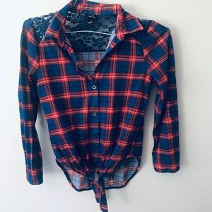 Plaid long sleeve crop top